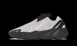 Adidas YEEZY Yeezy Boost 700 Shoes MNVN Bone - FY3729 Sneaker MEN