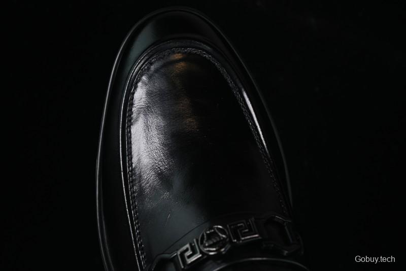 ECCO London Collection Slip-On Business Men's Leather Shoes with Wide Toe Box and Cushioned Sole - 61160801001