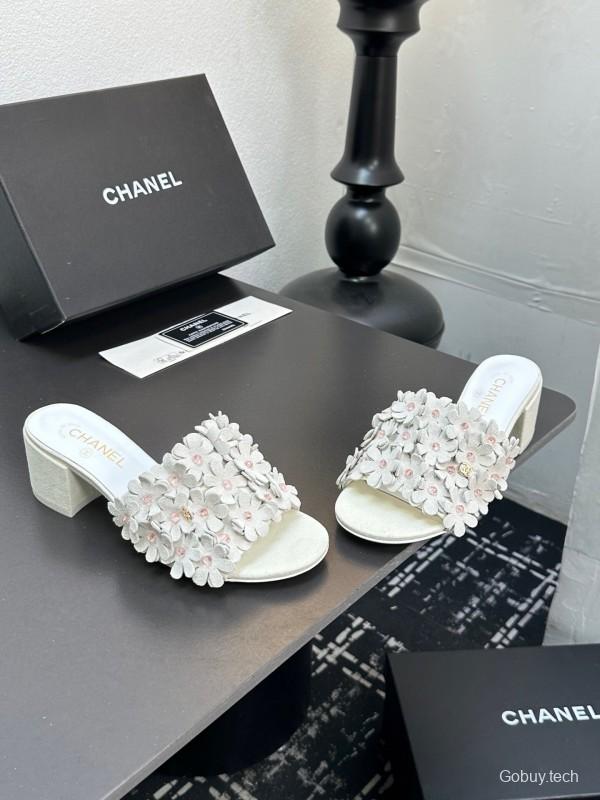 2025 Women Chanel White Leather Sandals